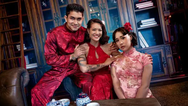 FamilyStrokes – Kitty Chow Naomi Korae Dont Worry Ill Teach You How To Use Your Pink Pussy To Be A Good Wife